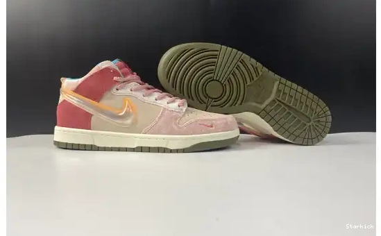 Pro Status High Social SB x DJ1173-600 Nk Dunk 0507